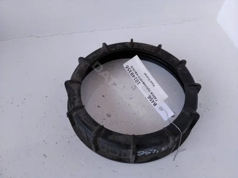 Гайка топливного бака 98AB9C385BA