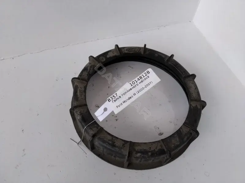 Гайка топливного бака 2s619c385aa