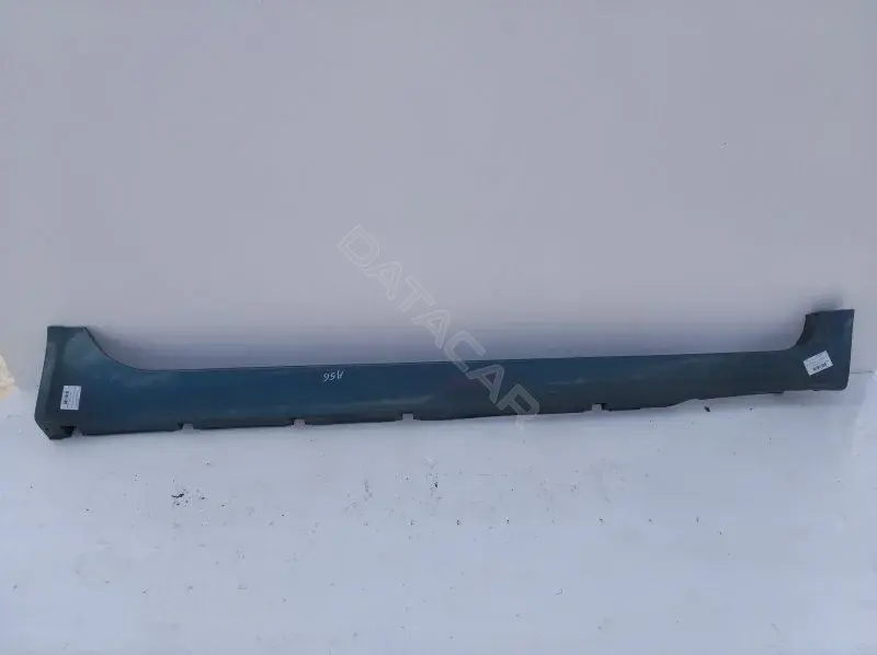 Накладка на порог 76850AU3