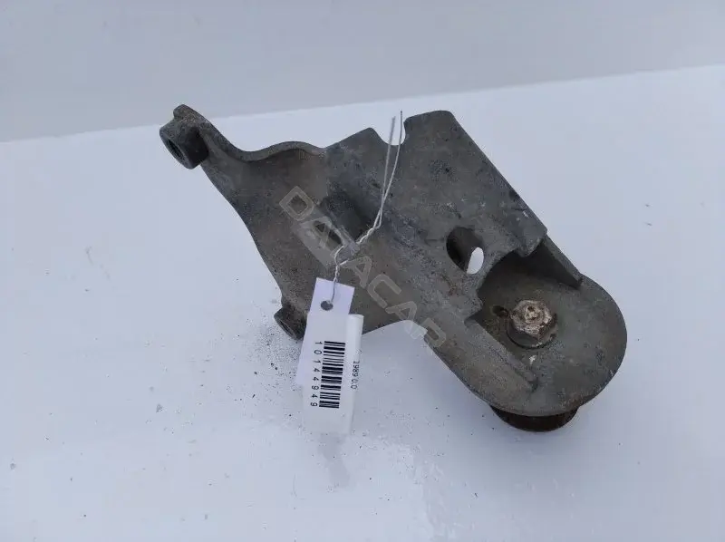 Кронштейн двигателя 191199273C
