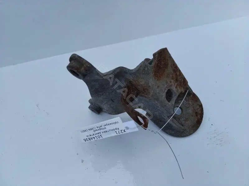 Кронштейн двигателя 191199273C