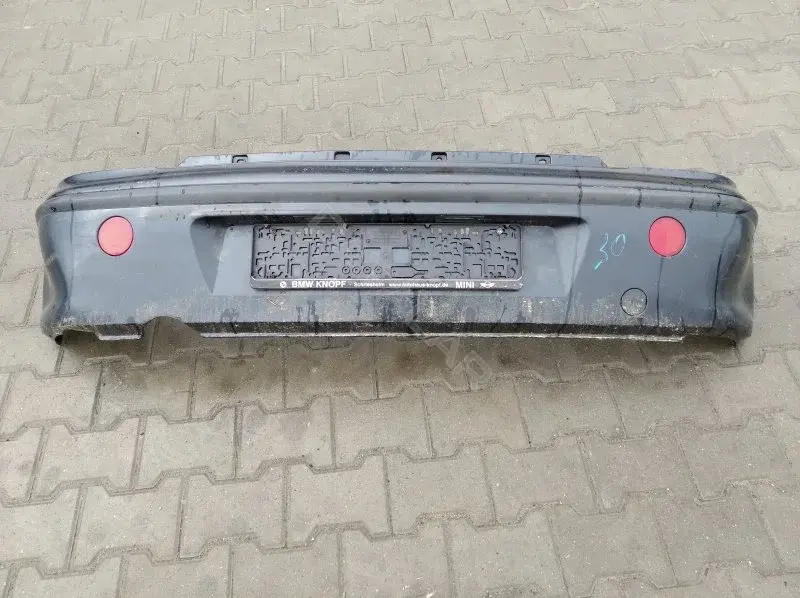Задний бампер 10137414