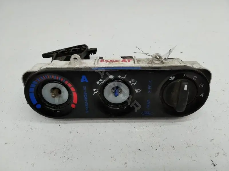 Блок управления климат-контролем 97BW18D451A