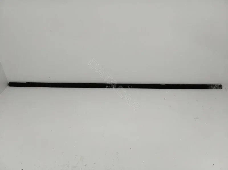 Молдинг двери 1T0839477C