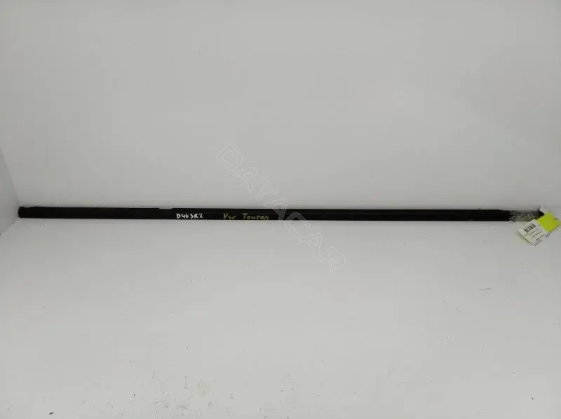 Молдинг двери 1T0839478C