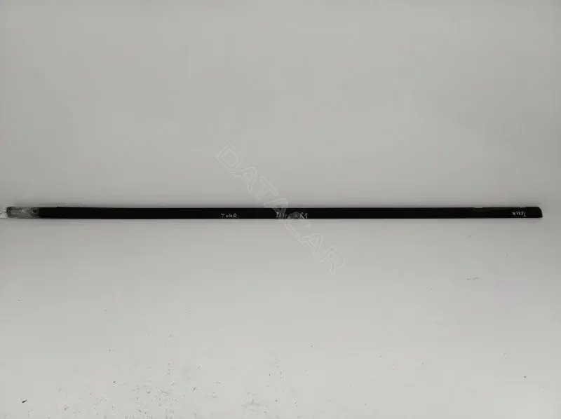 Молдинг двери 1T0837478B