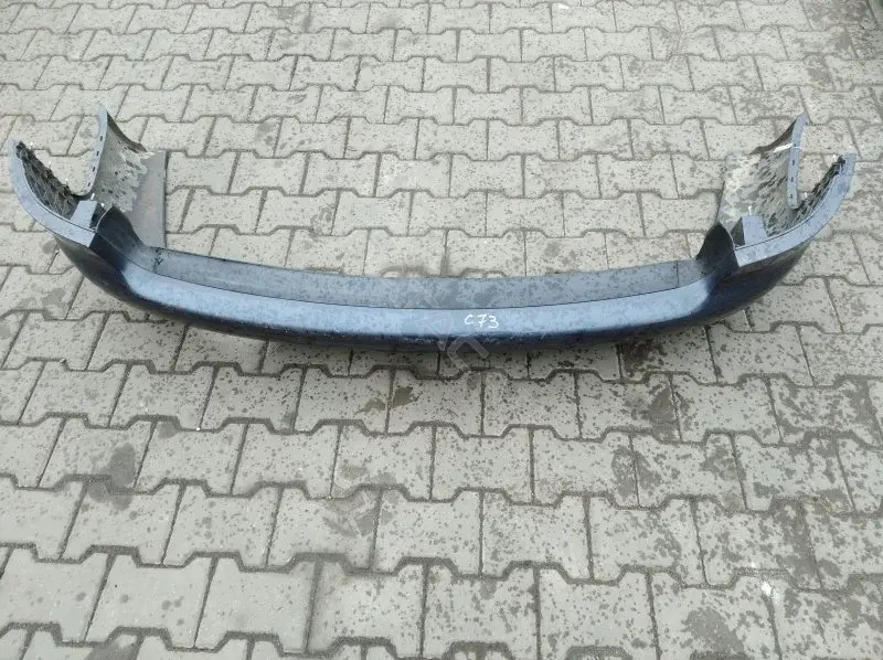 Задний бампер 10136768