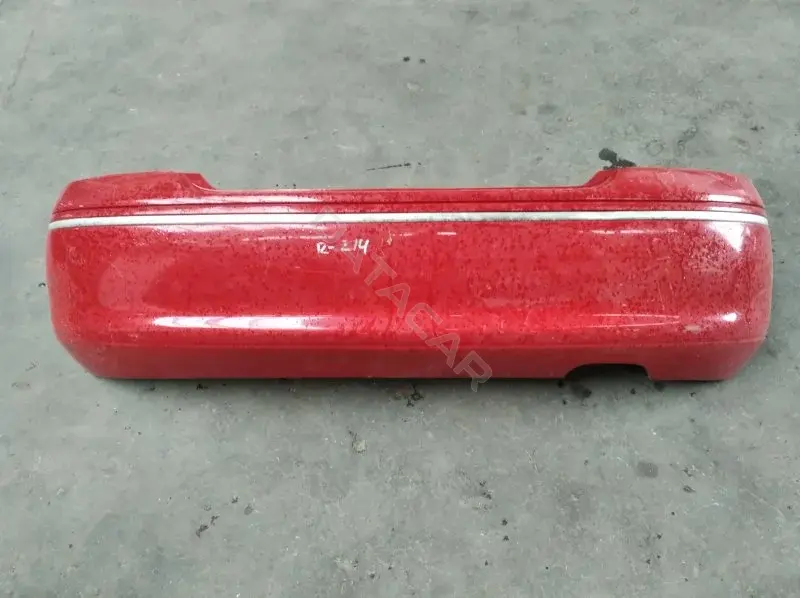Задний бампер 10136701