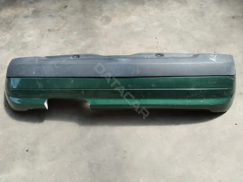 Задний бампер 10136071