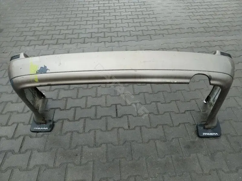 Задний бампер 10136006