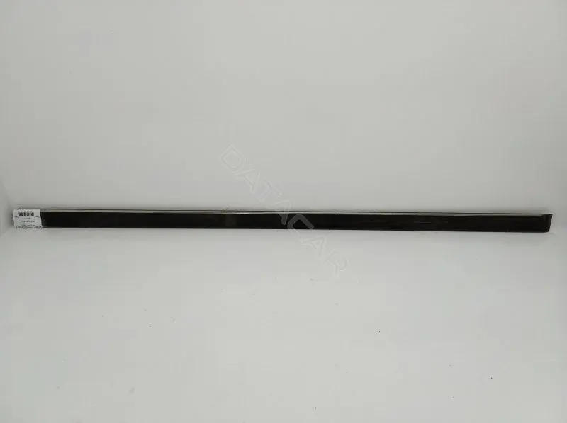 Молдинг двери 8159296