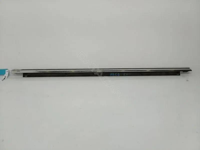 Молдинг двери 4F0853764C