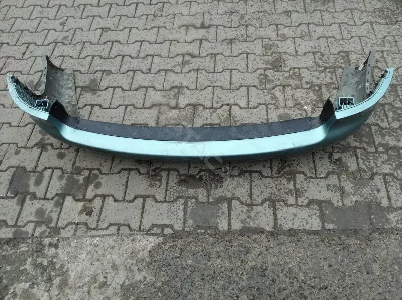 Задний бампер 10134209