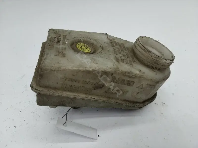 Бачок тормозной жидкости 770082828034