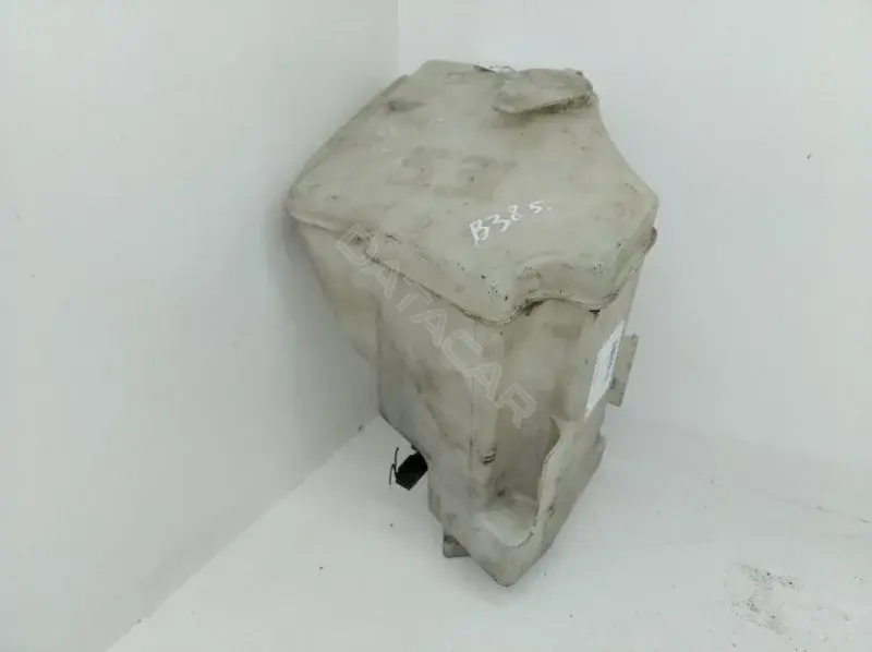Бачок омывателя 616783628089