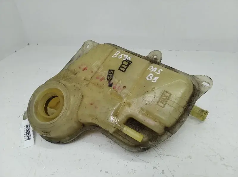 Расширительный бачок 8D0121403L