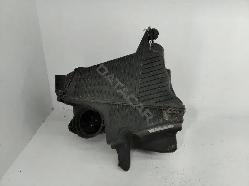 Корпус воздушного фильтра 8200369798