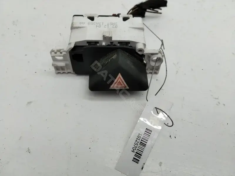 Кнопка аварийки 2M5T13A350AA