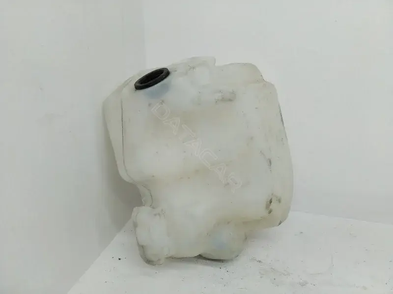 Бачок омывателя 8200104706d