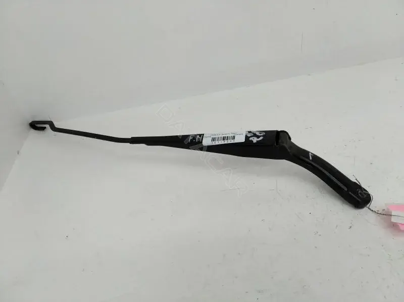 Рычаг стеклоочистителя 1S7117526CC