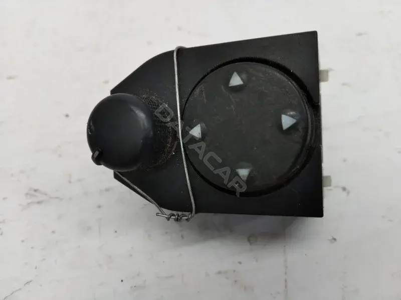 Джойстик регулировки зеркал 8D0959565