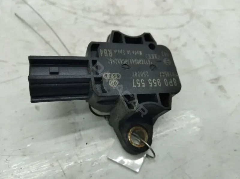 Датчик удара 8P0955557