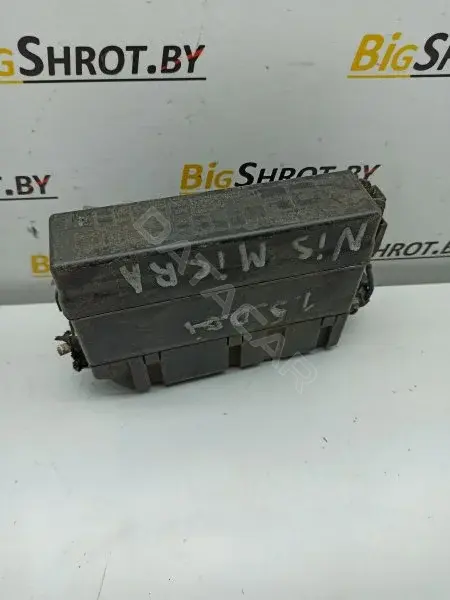 Блок предохранителей 10107798