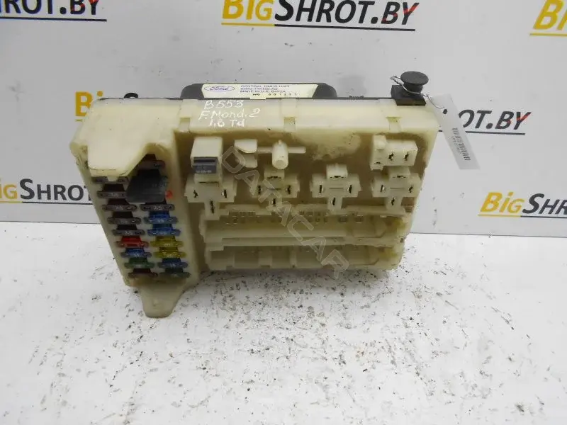 Блок предохранителей 93BG14K150AD