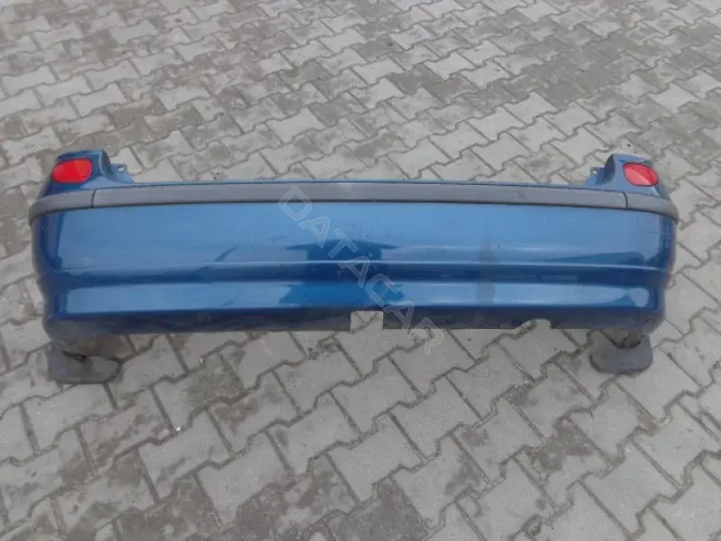 Задний бампер 10101243