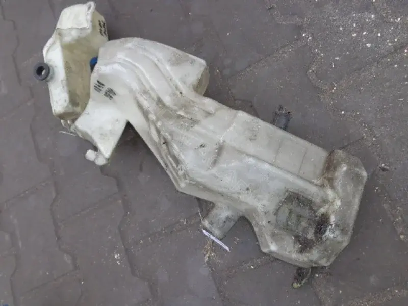 Бачок омывателя 10100421