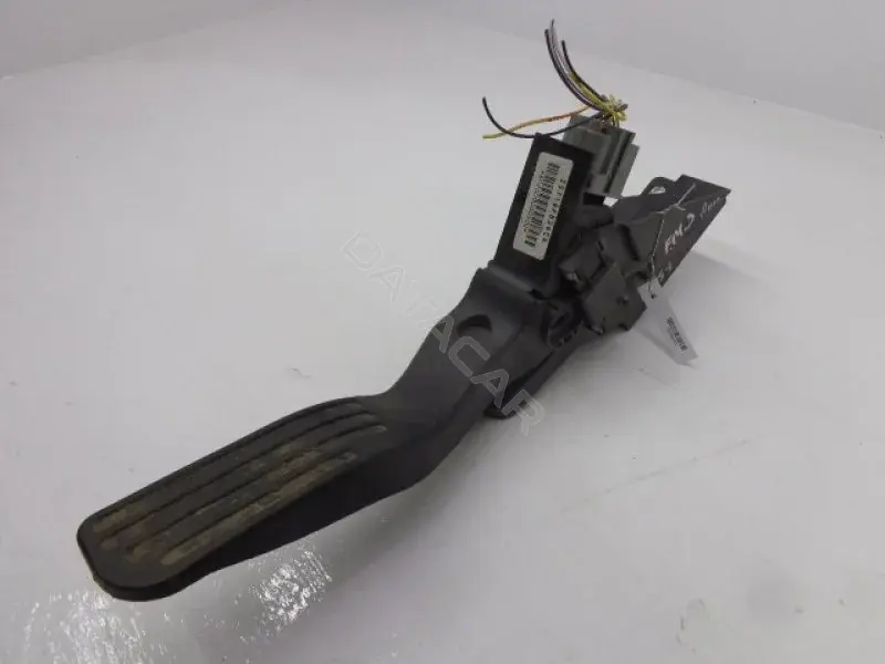 Педаль газа 2S719F836CA