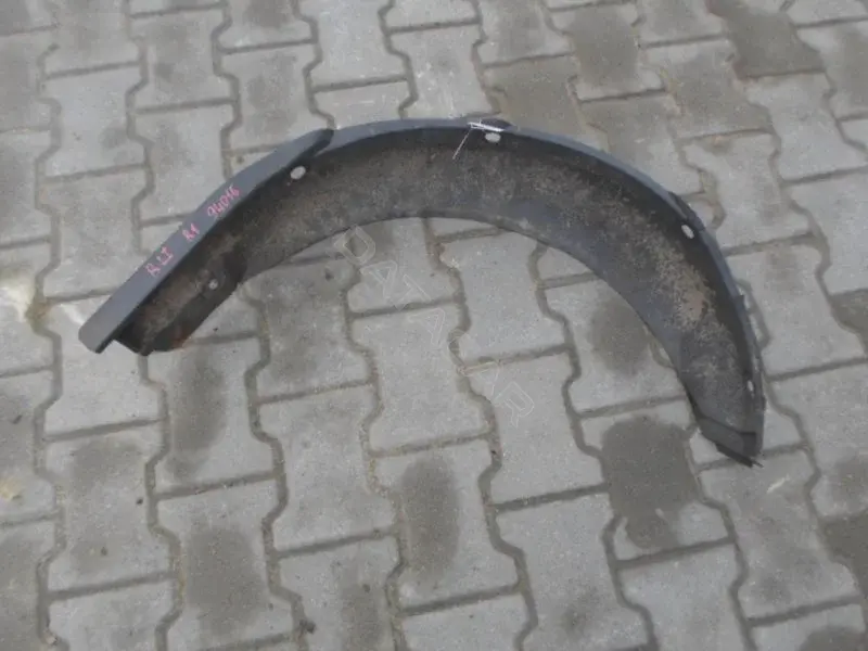 Подкрылок 10094016