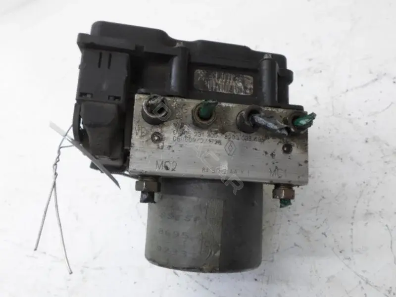 Блок управления АБС 8200038695