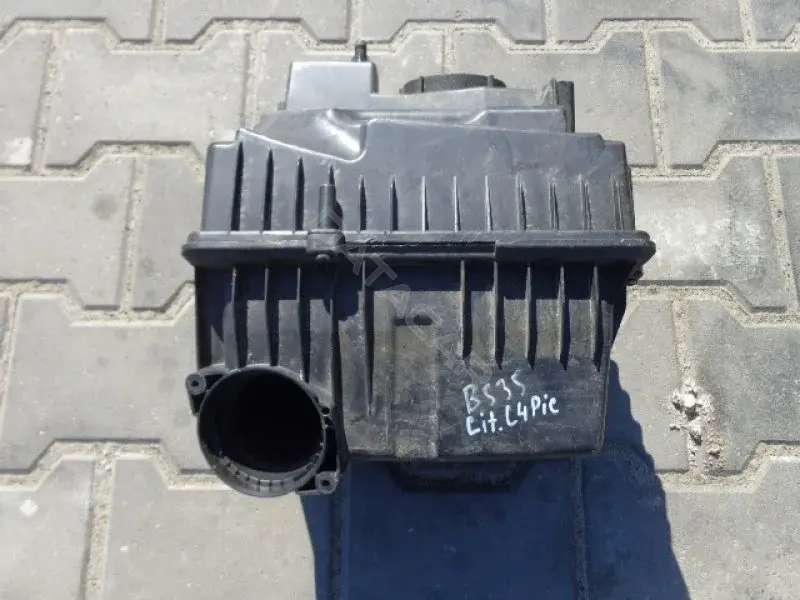 Корпус воздушного фильтра 10086874