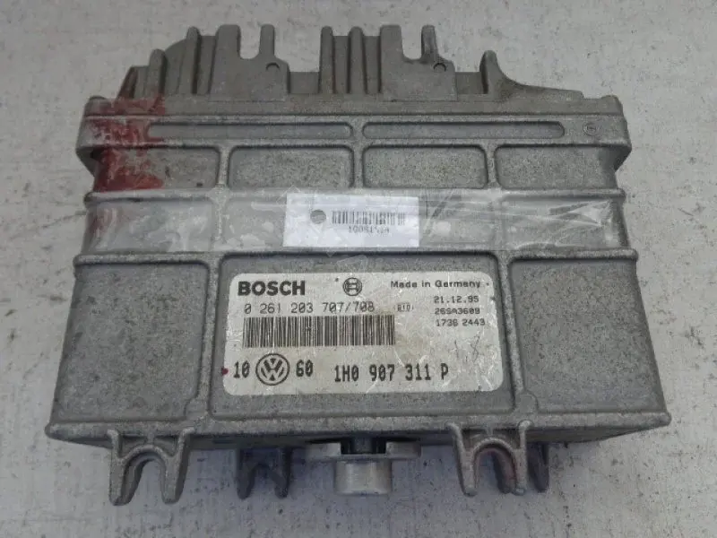 Блок управления двигателем 1HO907311P