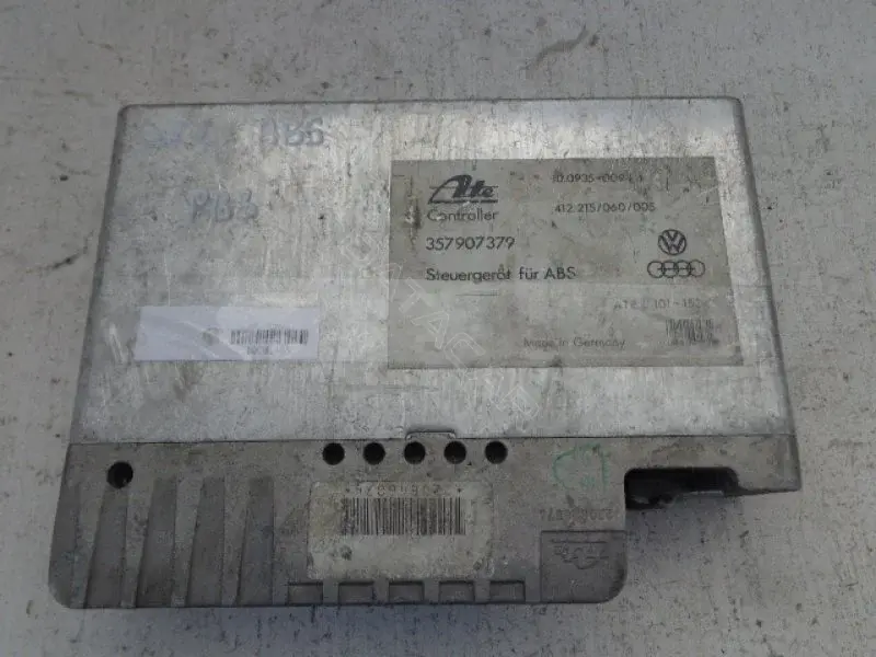 Блок управления АБС 357907379