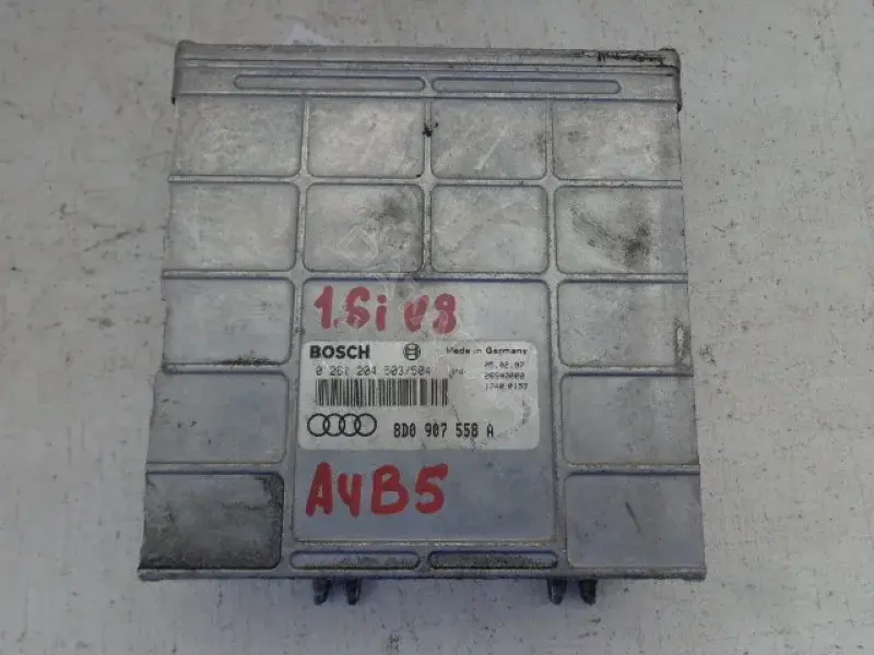 Блок управления двигателем 8DO907558A