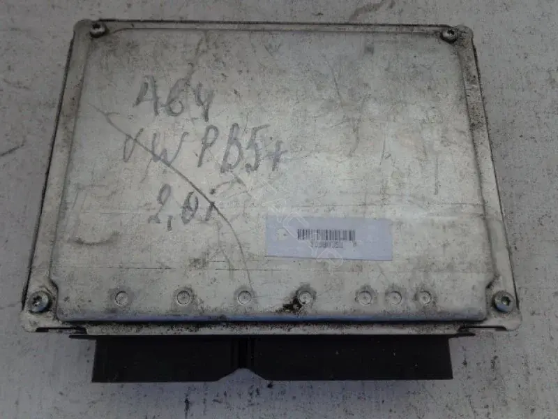 Блок управления двигателем 3BO907557R