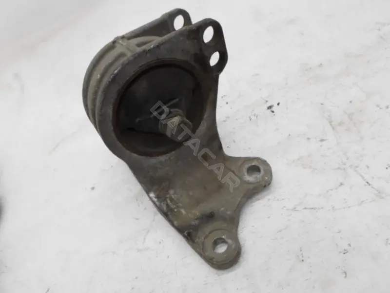 Кронштейн КПП MR244256