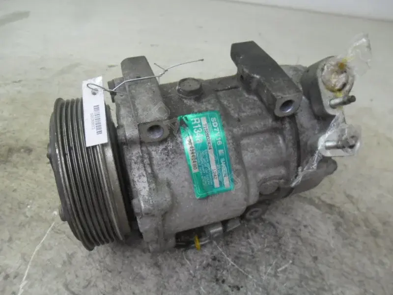 Компрессор кондиционера SD7V16