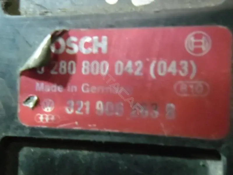 Блок управления двигателем 10057885