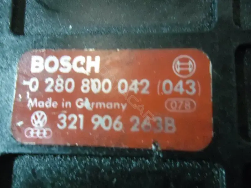 Блок управления двигателем 10057861