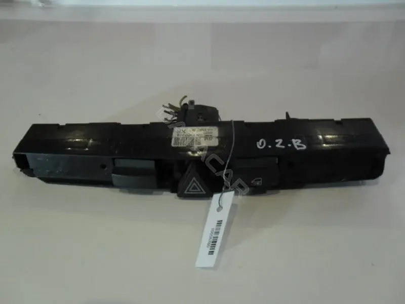 Кнопка аварийки 10056780