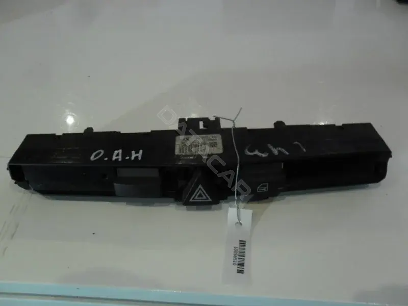 Кнопка аварийки 10056510