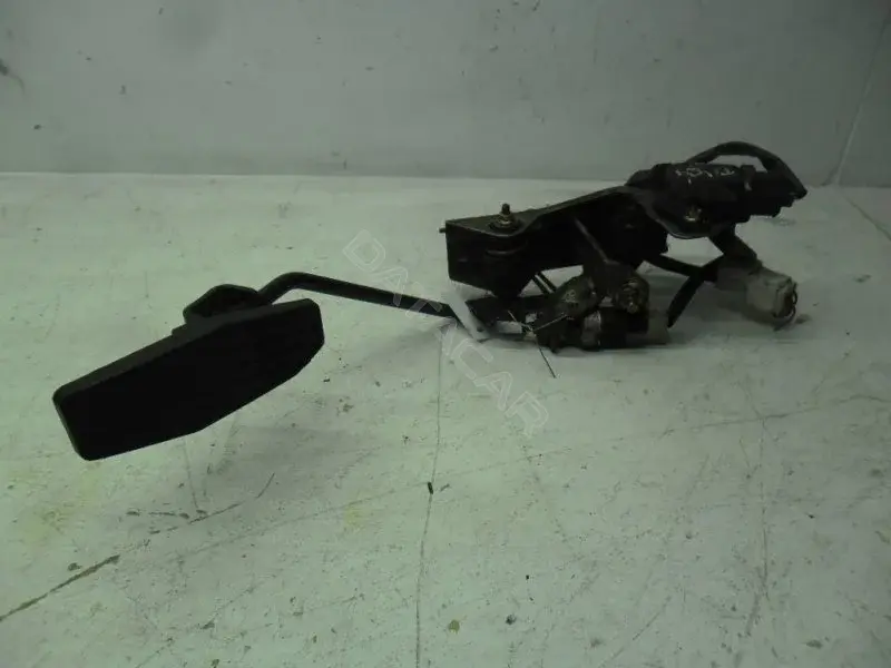 Педаль газа 10053016