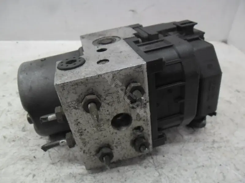 Блок управления АБС MR475695