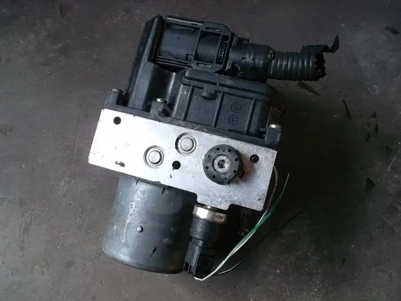 Блок управления АБС 45712С405АА