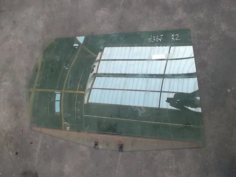 Стекло двери 10045511