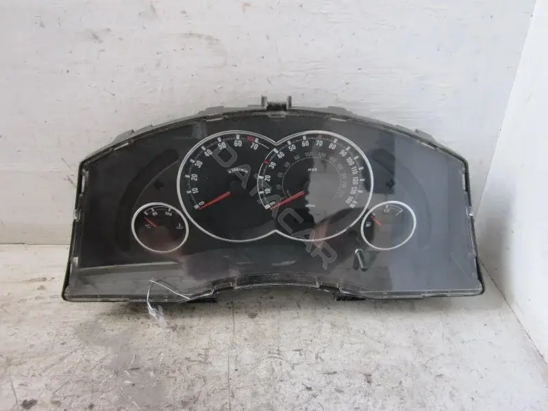 Панель приборов 13201078