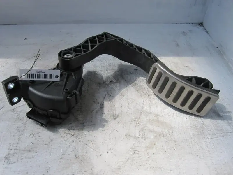 Педаль газа 3D1721503H